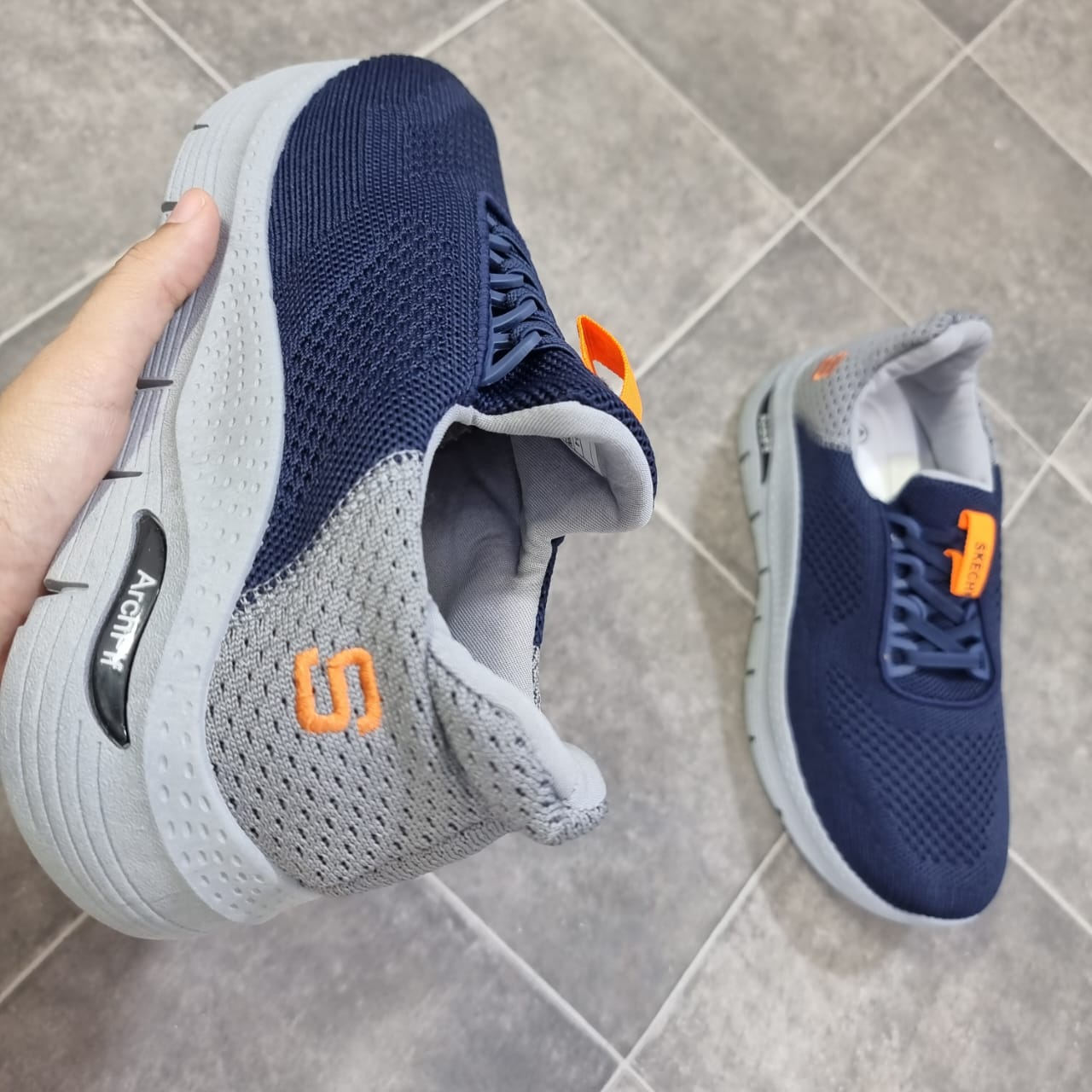 Skechers UltraFlex A10-4